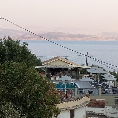 Sarakinos Apartments Barbati Exterior photo