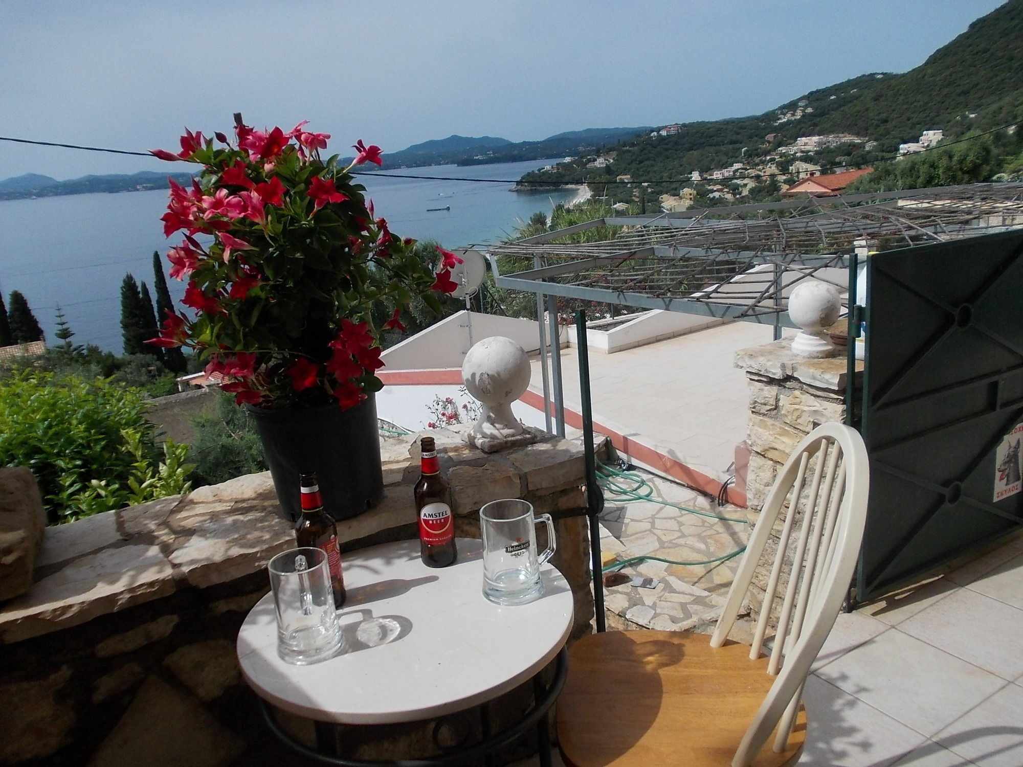 Sarakinos Apartments Barbati Exterior photo